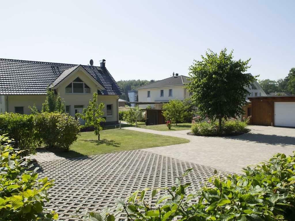 Ferienwohnung Am Waldesrand Зеллин Экстерьер фото