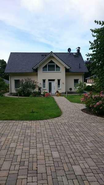 Ferienwohnung Am Waldesrand Зеллин Экстерьер фото